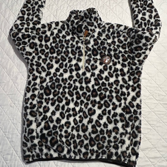 Buc-ee’s pullover - Picture 9 of 13